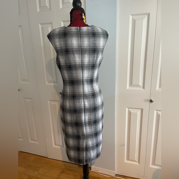 Grey plaid dress - Picture 7 of 7
